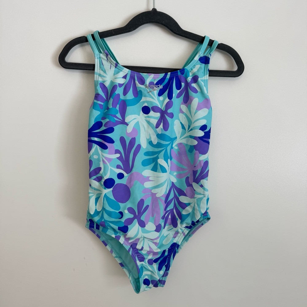 Girl Speedo swim suit
